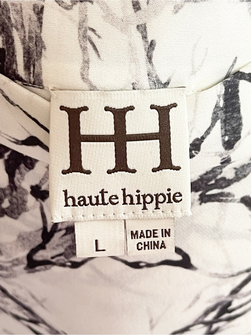 Haute Hippie silk Asymmetrical White & Black Print Wrap Skirt - Picture 4 of 7